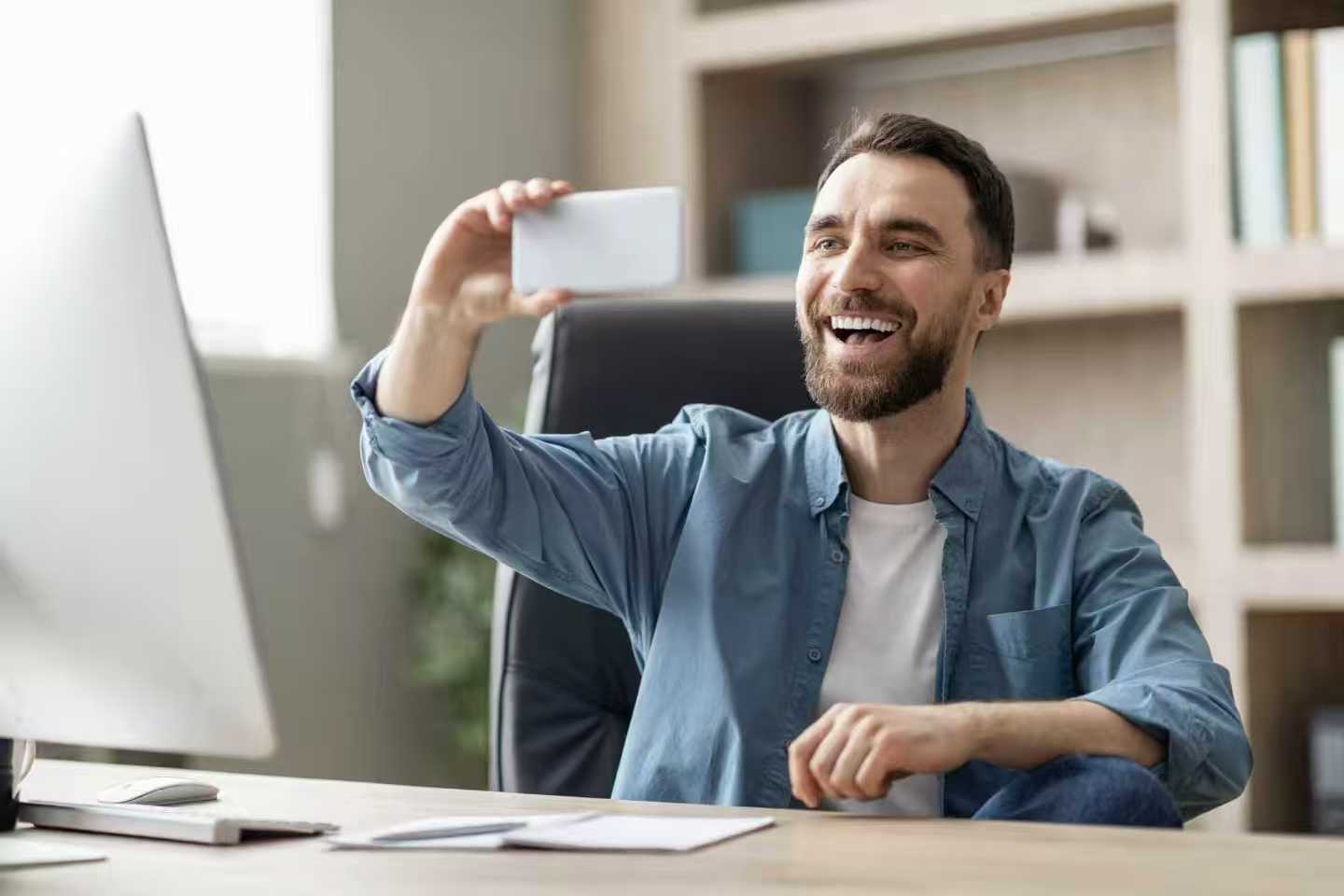 视频会议中的空间语法：数字权利与规则的演变