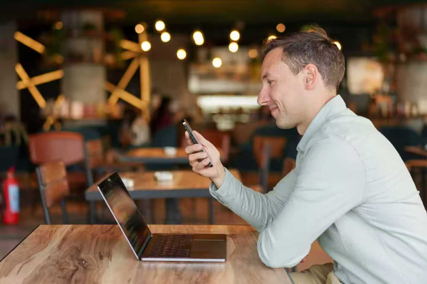 零售客服升级：通信系统的关键能力