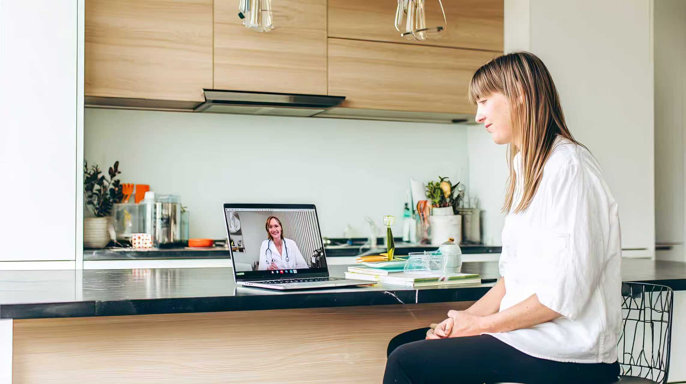 藏在背景里的智慧